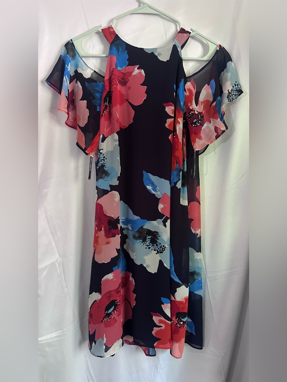 Vince Camuto floral printed cold-shoulder dress - Picture 2 of 5